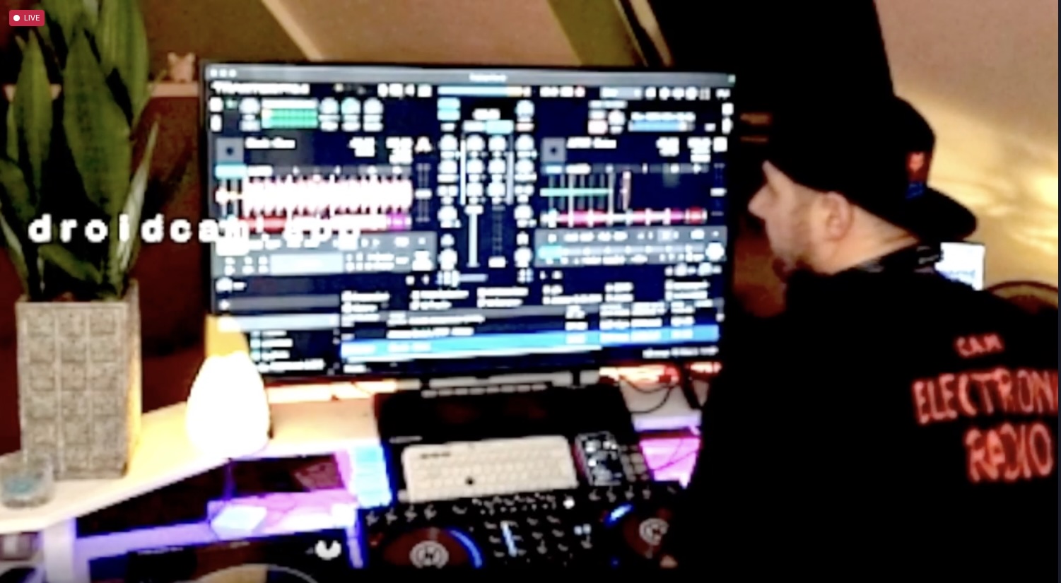 Livestream Status